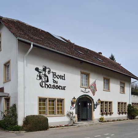 Hotel Du Chasseur Enges エクステリア 写真